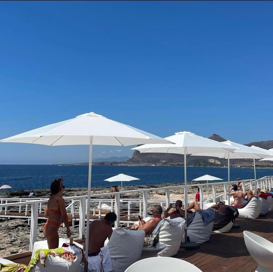 Aparthotel Camaro Favignana Exterior foto